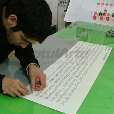 Despuntillado / Depilación de vinilo autoadhesivo
