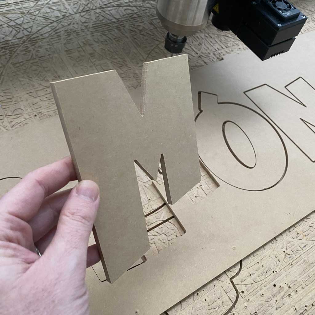 Nombres y Letras Personalizadas de Madera en Fibrofácil