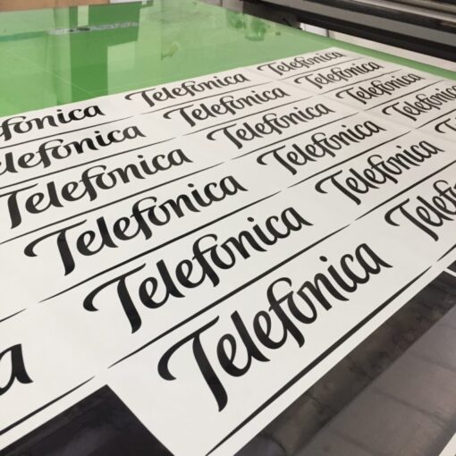 Vinilo de corte negro para Telefonica